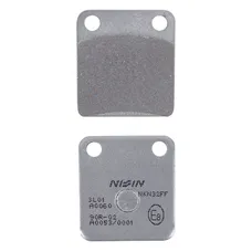 PLAQUETTE DE FREIN NISSIN POUR PEUGEOT 50 VIVACITY 2008> AV / DAELIM 50 S-FIVE 2001>, 125 S2 2005> / HONDA 50 CRM 1988>1992 / KAWASAKI 125 KLX 2010>2016 AR (A0060) (SEMI METAL) -ECE R90