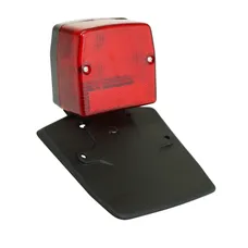 FEU ARRIERE CYCLO ADAPTABLE PEUGEOT 103 SPX ROUGE AVEC SUPPORT DE PLAQUE -SELECTION P2R