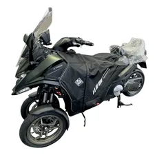 TABLIER COUVRE JAMBE TUCANO POUR KYMCO 550 CV3 2022> (R240PRO-X) (TERMOSCUD PRO 4 SEASON) (SYSTEME ANTI-FLOTTEMENT SGAS)